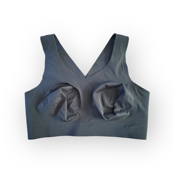 Evelyn & Bobbie The Defy Bra - Picture 2 of 5